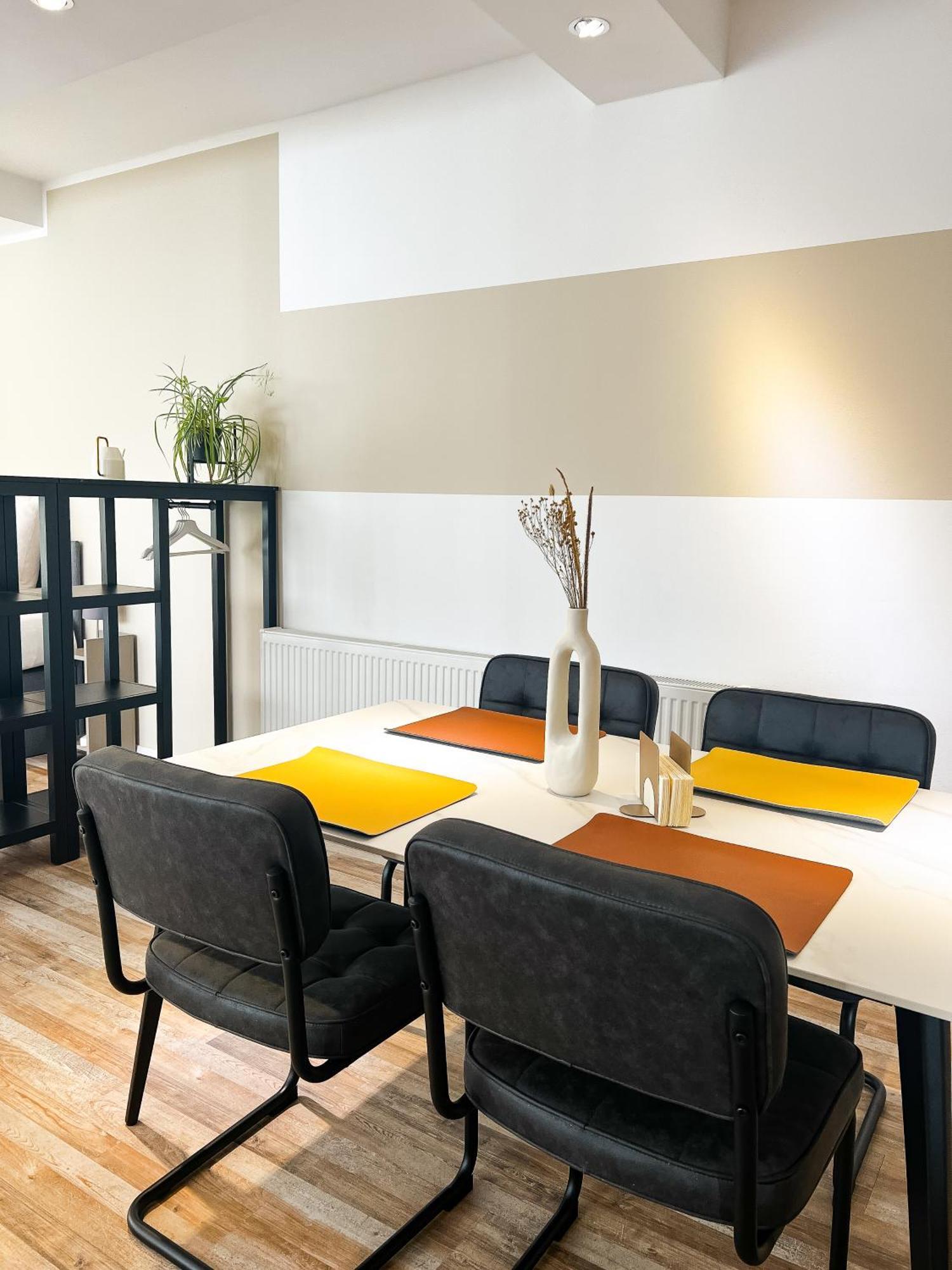 Qonroom - As Individual As You - Minden Kaiserstrasse الغرفة الصورة