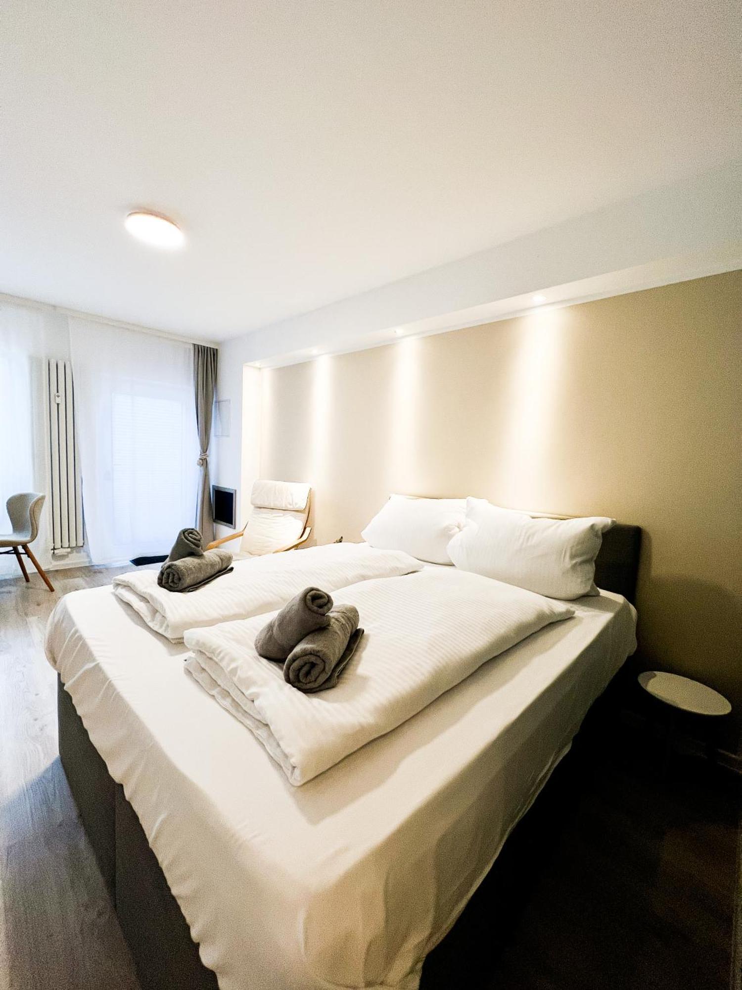 Qonroom - As Individual As You - Minden Kaiserstrasse الغرفة الصورة
